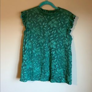 Gorgeous floral cap sleeve blouse
